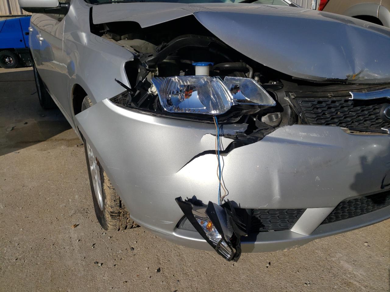Photo 9 from auction – 2012 KIA FORTE EX with VIN KNAFU4A25C5551440