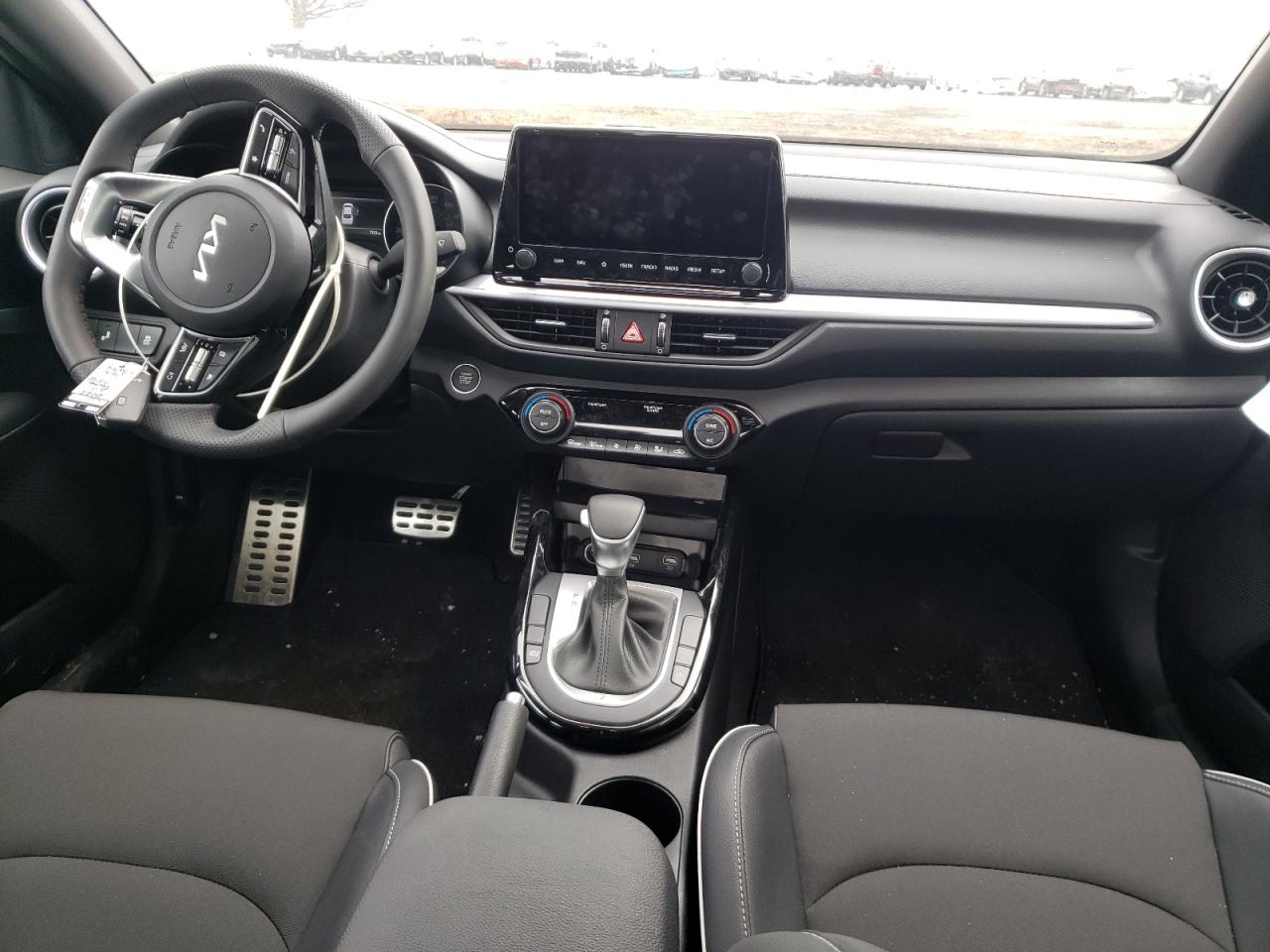 Photo 9 from auction – 2022 KIA FORTE EX with VIN 3KPF54AD6NE453008