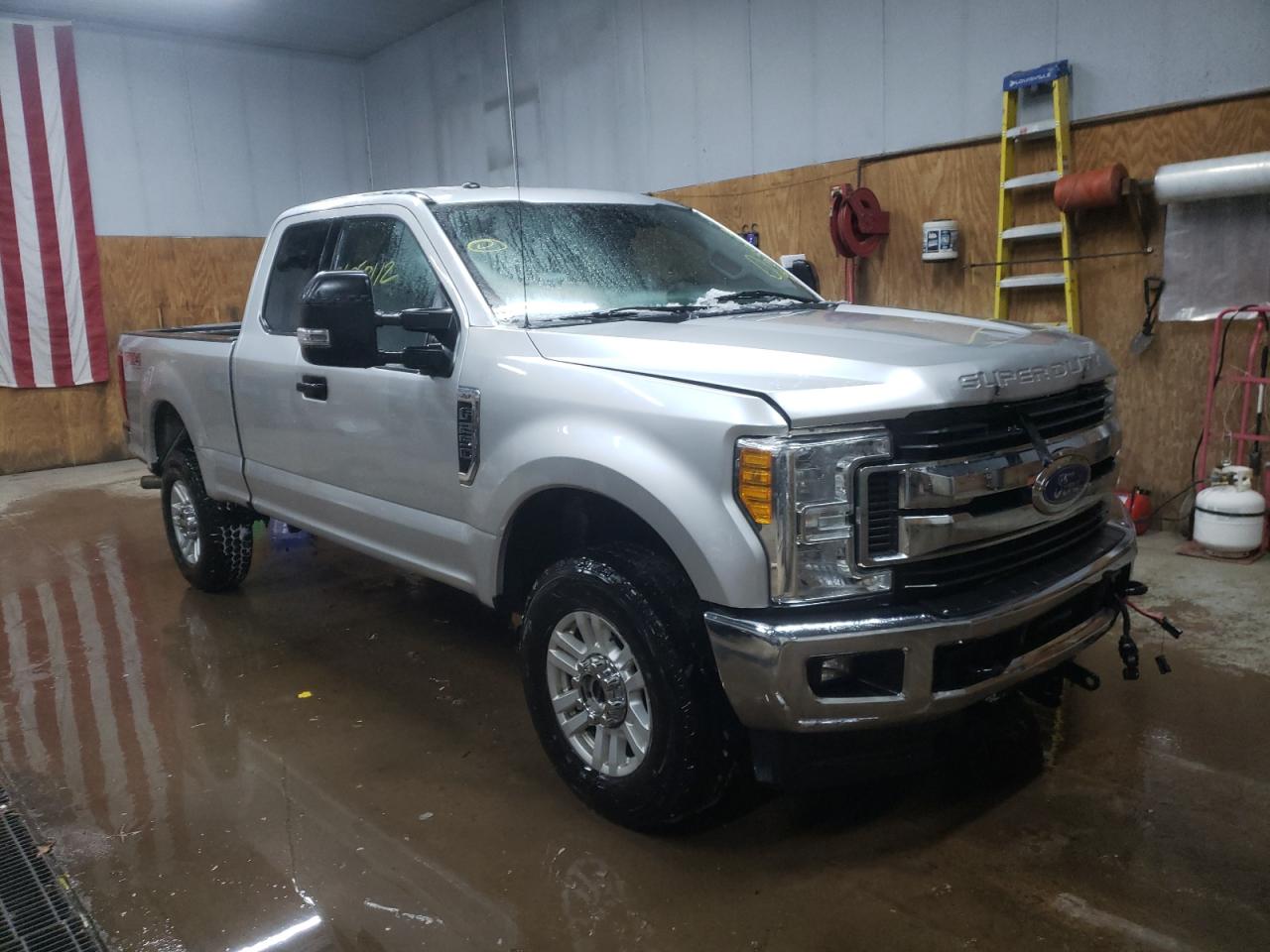 FORD F250 SUPER 2017 with VIN 1FT7X2B68HEC11145 - Photo from auction