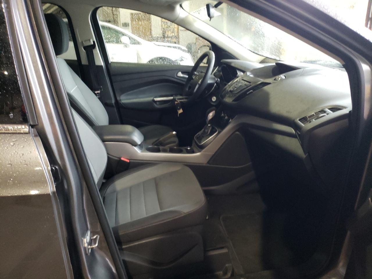 Photo 5 from auction – 2013 FORD ESCAPE SE with VIN 1FMCU0GX2DUA17770