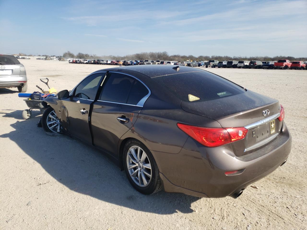 Photo 3 from auction – 2017 INFINITI Q50 PREMIU with VIN JN1EV7AP5HM742669