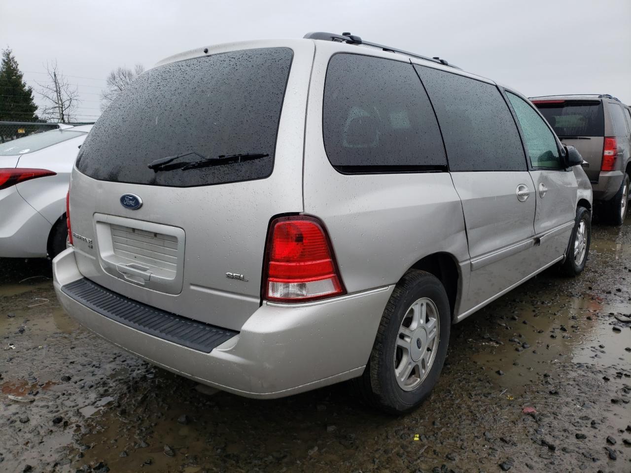Photo 4 from auction – 2005 FORD FREESTAR S with VIN 2FMZA522X5BA82255