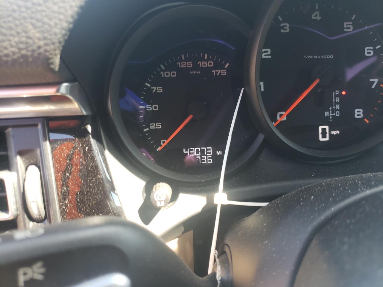 Photo 8 from auction – 2020 PORSCHE MACAN with VIN WP1AA2A59LLB04723