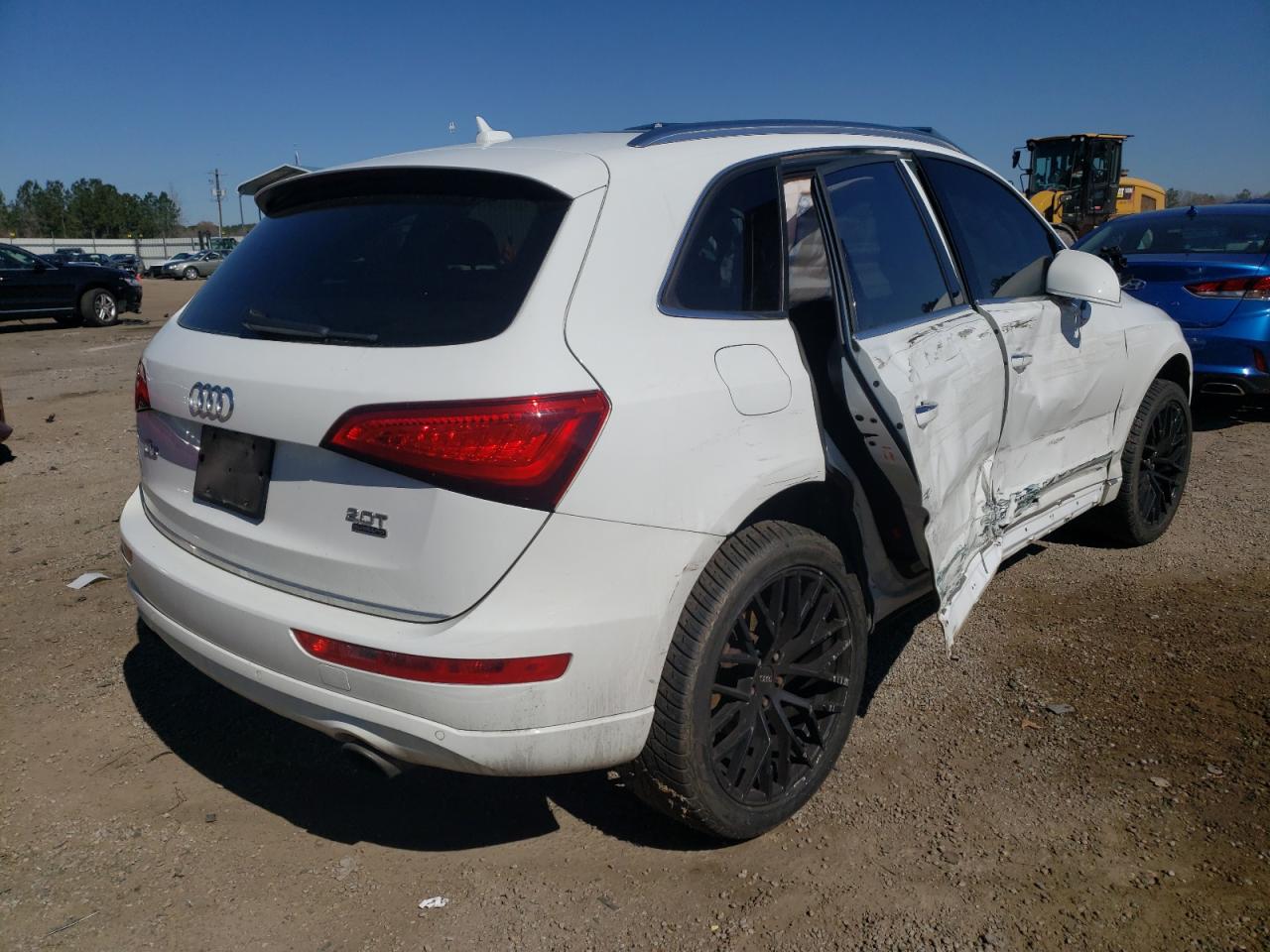 Photo 4 from auction – 2017 AUDI Q5 PREMIUM with VIN WA1L2AFP9HA032429