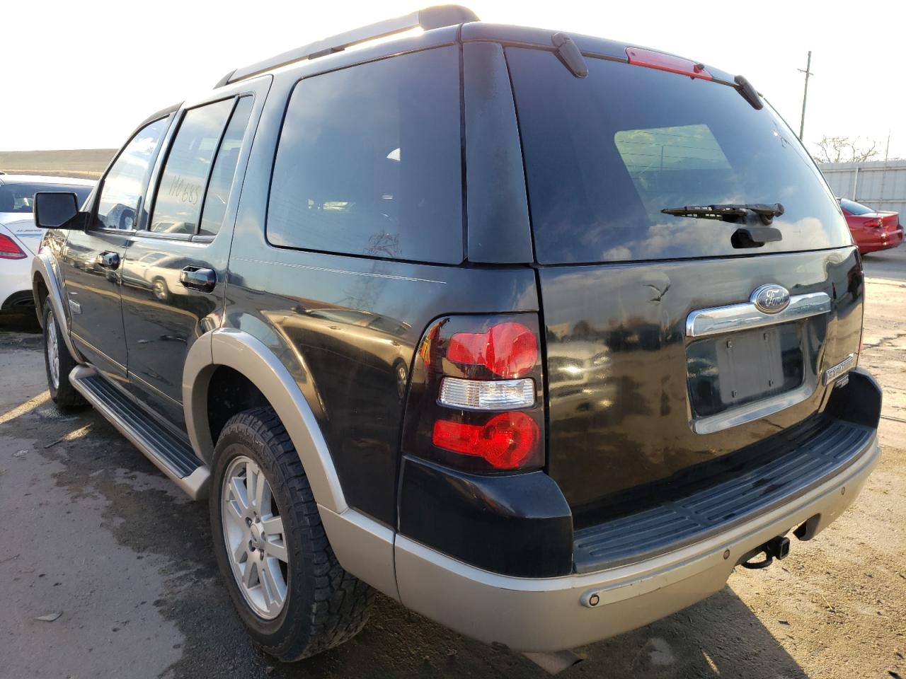 Photo 3 from auction – 2006 FORD EXPLORER E with VIN 1FMEU64E46UA82590