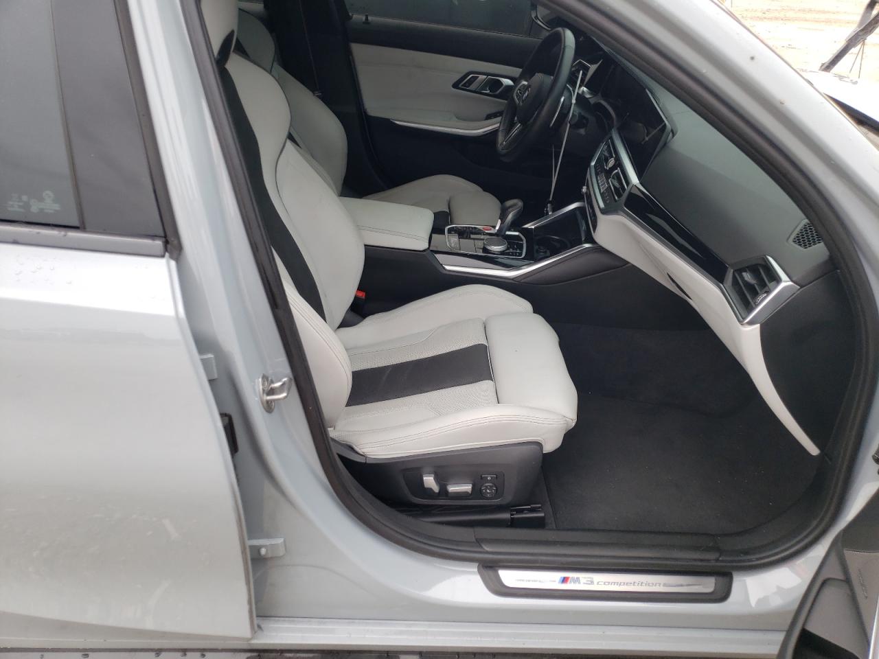 Photo 5 from auction – 2021 BMW M3 COMPETI with VIN WBS33AY00MFL29436