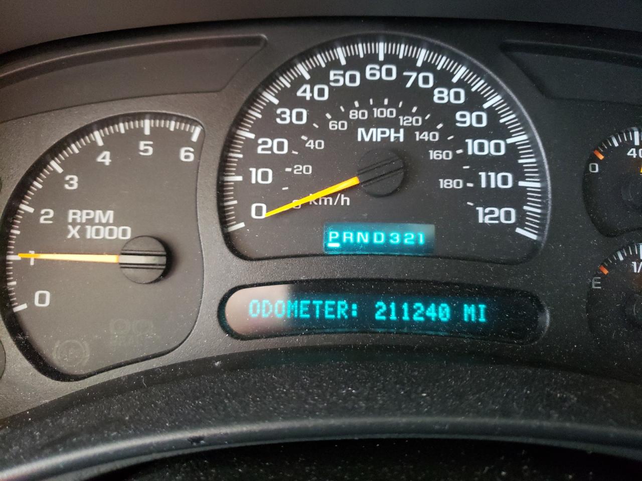 Foto 8 de la subasta – 2004 CHEVROLET SILVERADO con VIN 2GCEC13T941359978