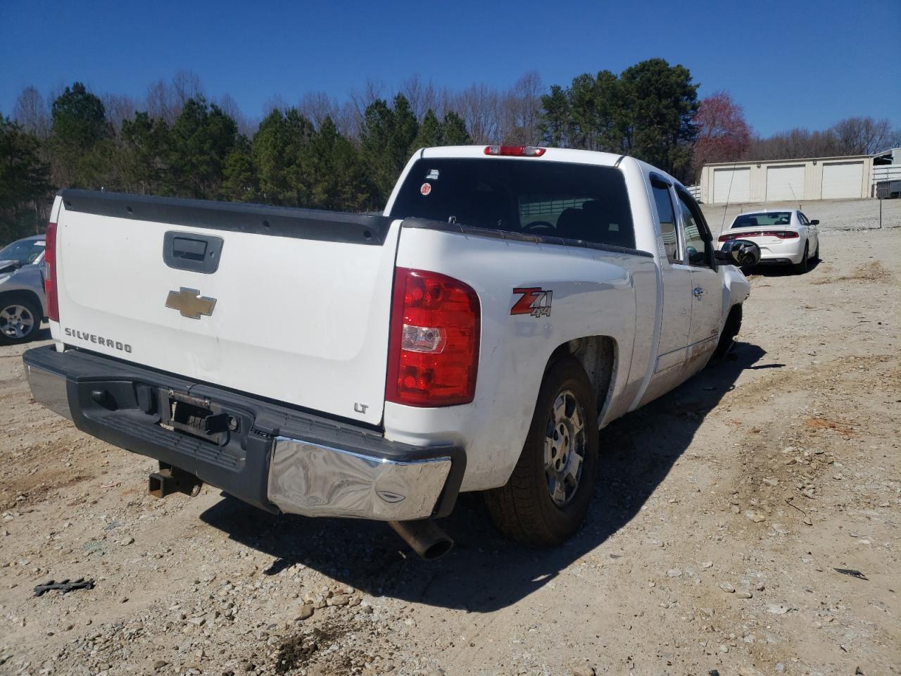 Photo 4 from auction – 2011 CHEVROLET SILVERADO with VIN 1GCRKSE36BZ108332