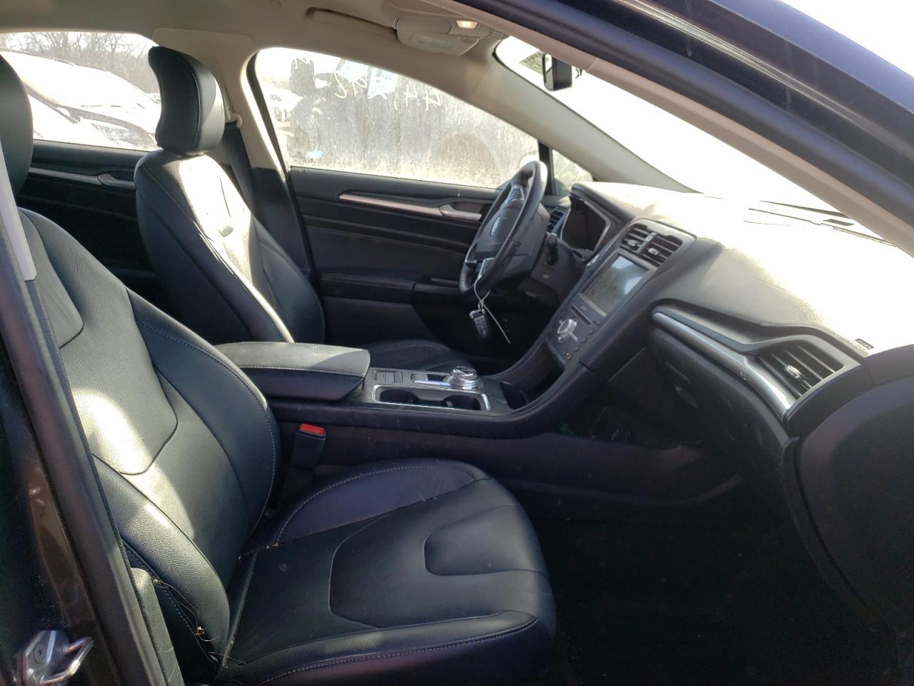 Photo 5 from auction – 2017 FORD FUSION TIT with VIN 3FA6P0SU2HR197034