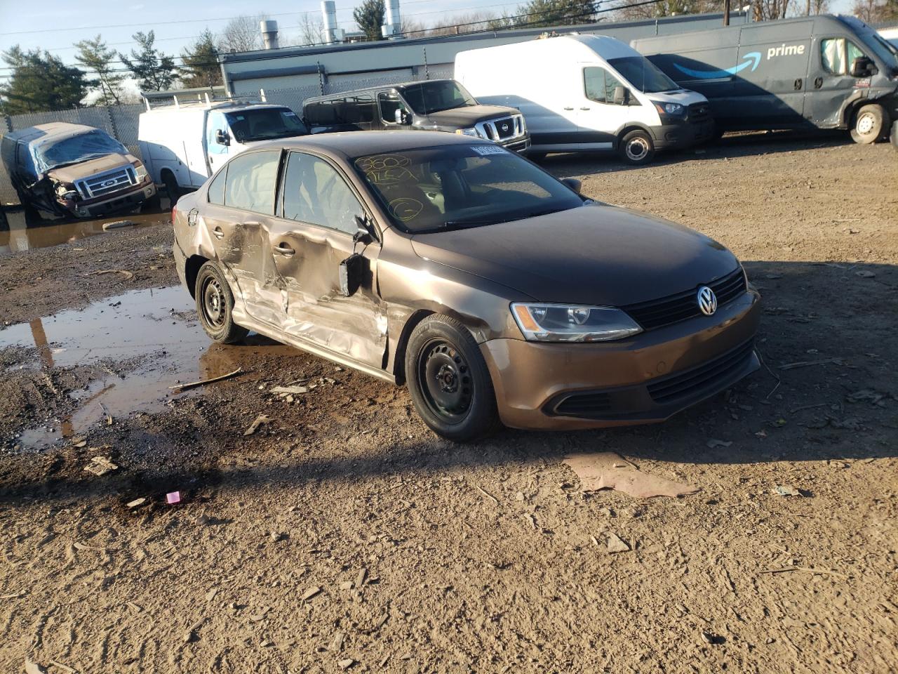 VOLKSWAGEN JETTA BASE 2014 with VIN 3VW2K7AJ0EM249094 - Photo from auction