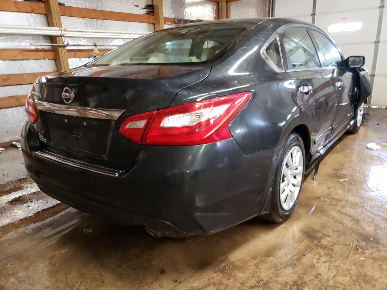 Photo 4 from auction – 2017 NISSAN ALTIMA 2.5 with VIN 1N4AL3AP5HC150758