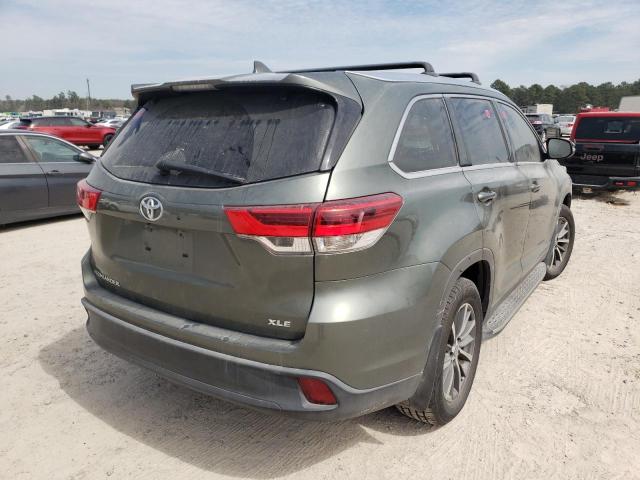 Photo 4 from auction – 2019 TOYOTA HIGHLANDER with VIN 5TDKZRFH0KS347442