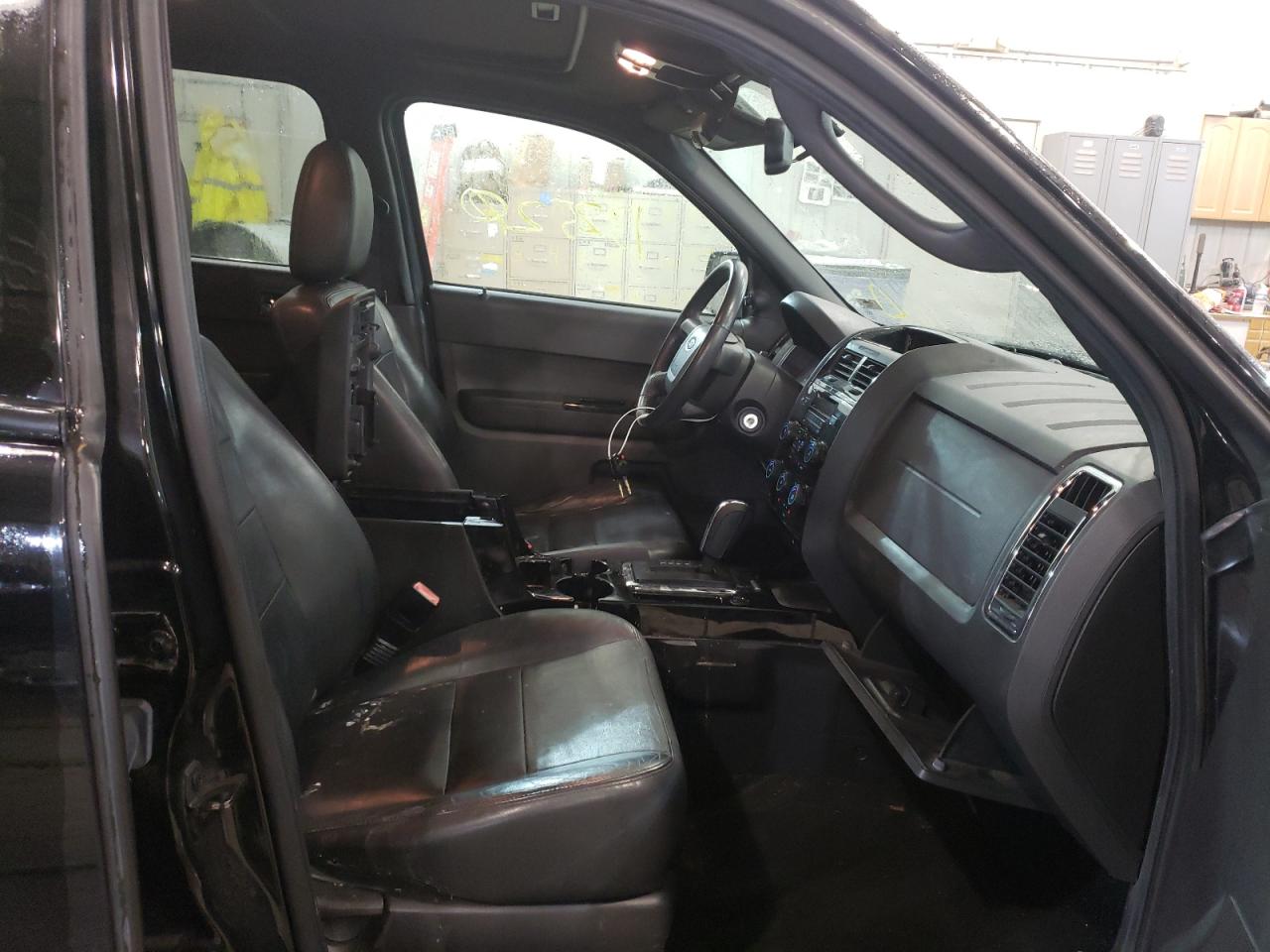 Photo 5 from auction – 2012 FORD ESCAPE LIM with VIN 1FMCU9EG1CKB71324