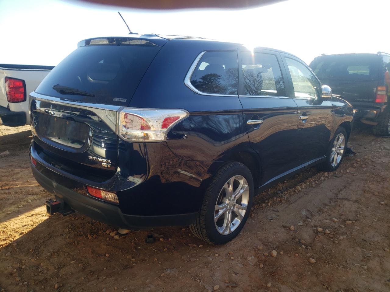 Photo 4 from auction – 2014 MITSUBISHI OUTLANDER with VIN JA4JZ4AXXEZ005118