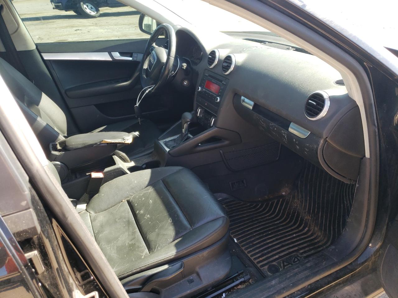 Photo 5 from auction – 2009 AUDI A3 2.0T with VIN WAUHF78P19A015994