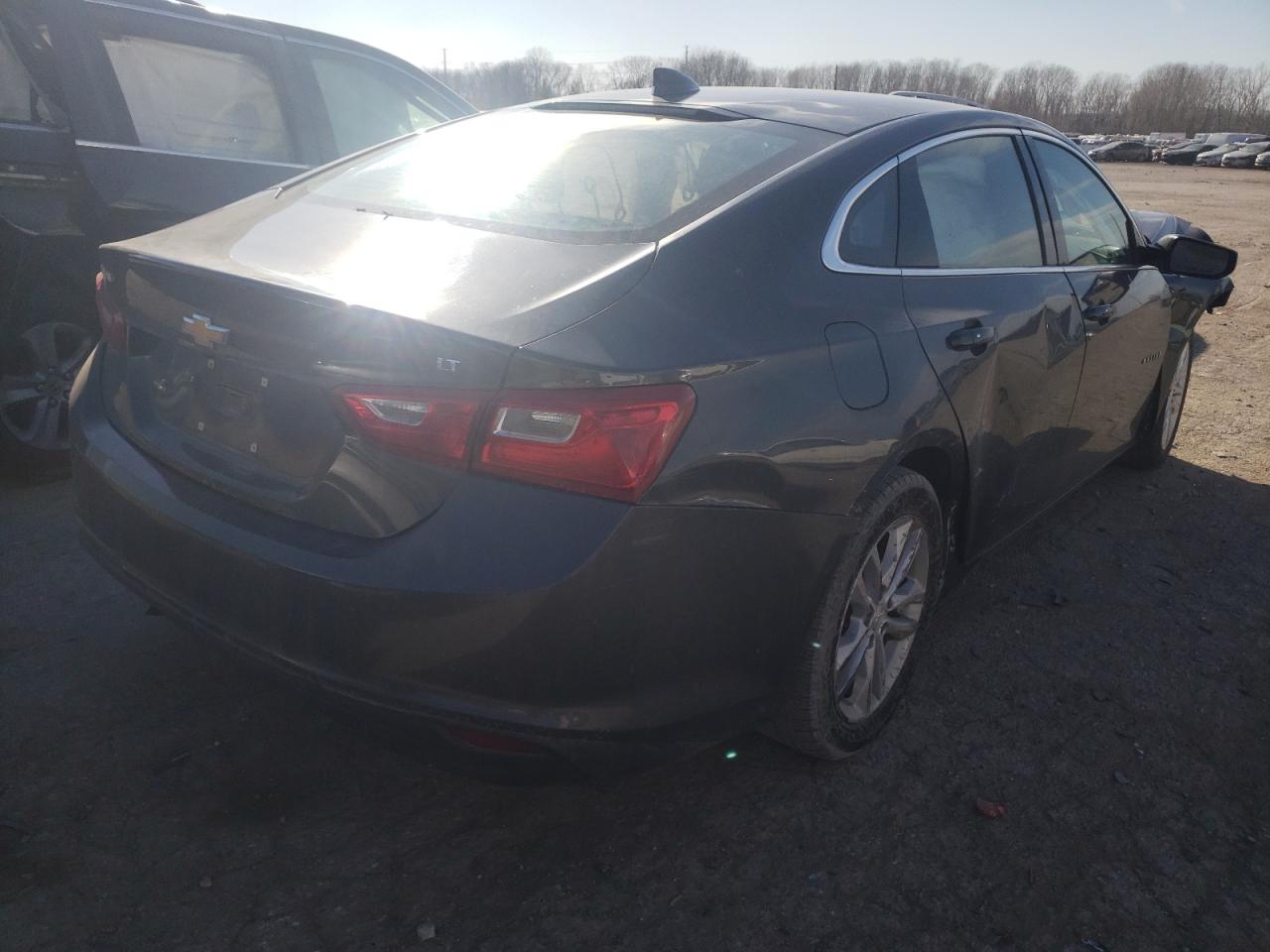 Photo 4 from auction – 2017 CHEVROLET MALIBU LT with VIN 1G1ZE5ST8HF274979