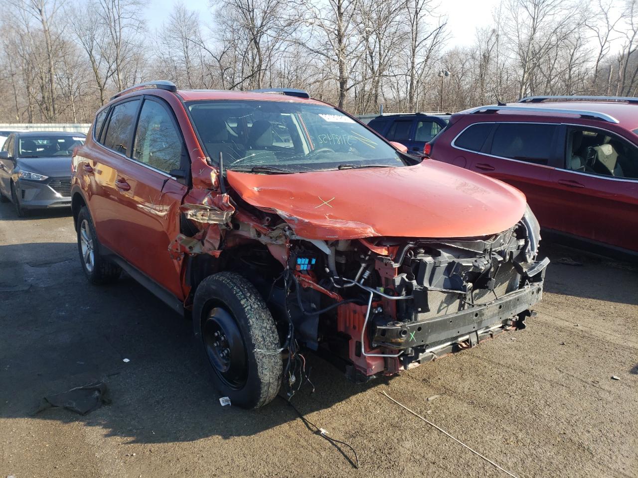 TOYOTA RAV4 XLE 2015 with VIN 2T3RFREV4FW234970 - Photo from auction