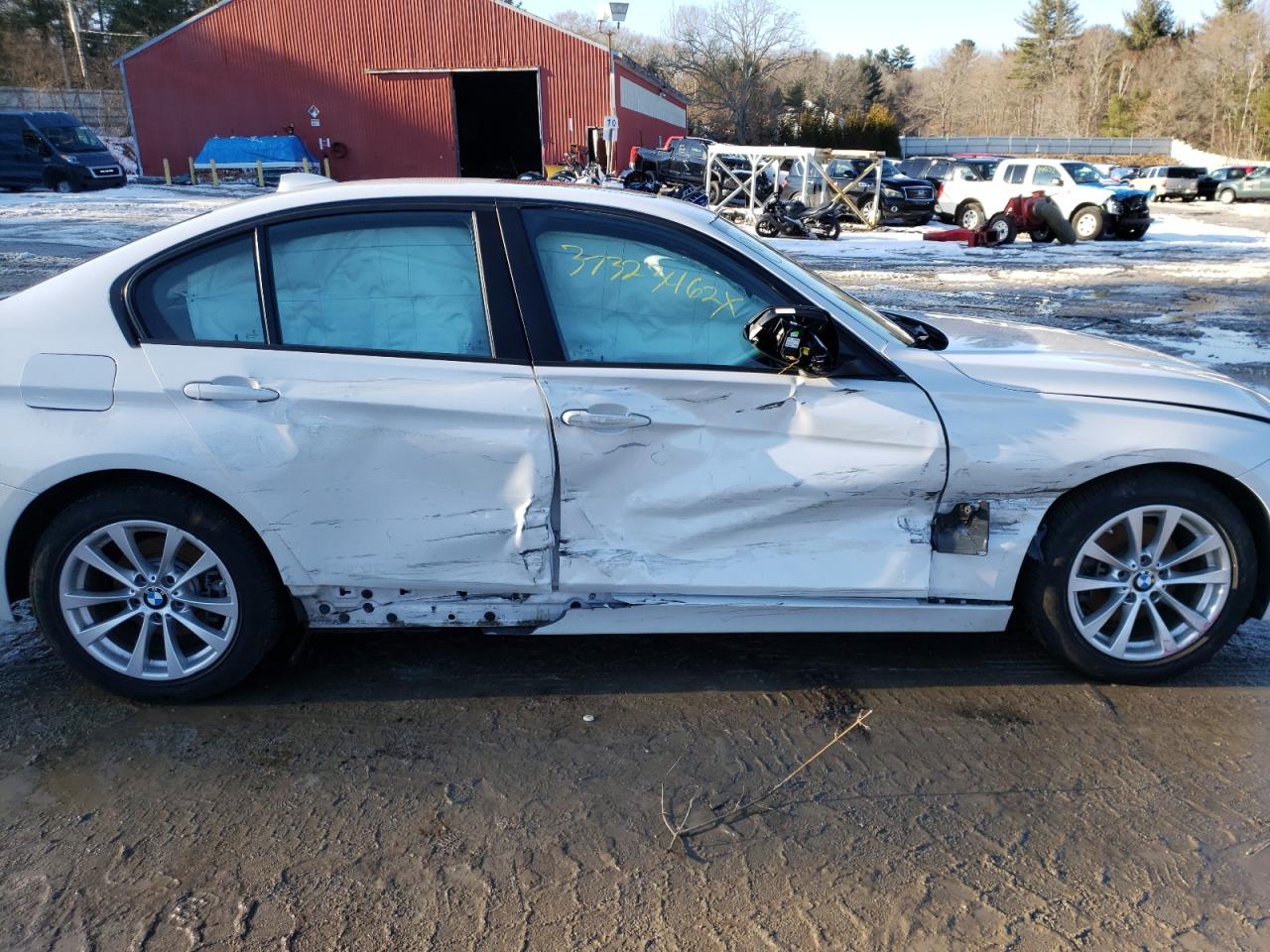 Photo 9 from auction – 2017 BMW 320 XI with VIN WBA8E5G37HNU44229