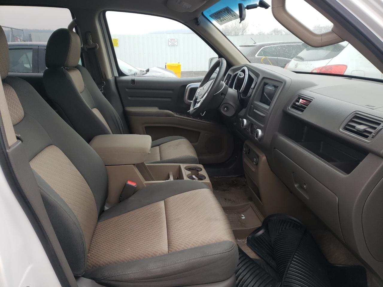 Photo 5 from auction – 2006 HONDA RIDGELINE with VIN 2HJYK16486H569031