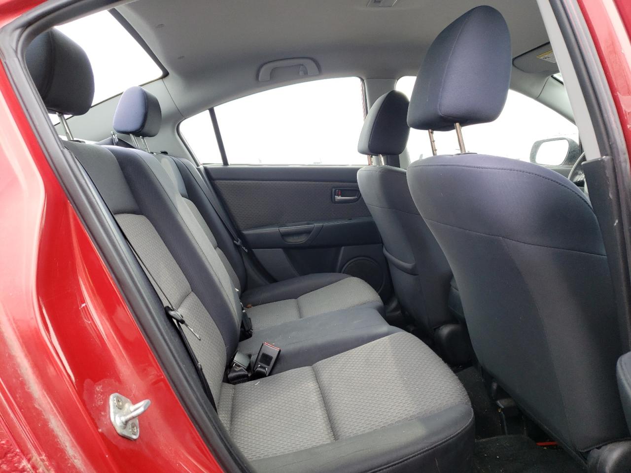 Photo 6 from auction – 2005 MAZDA 3 I with VIN JM1BK12F951291416