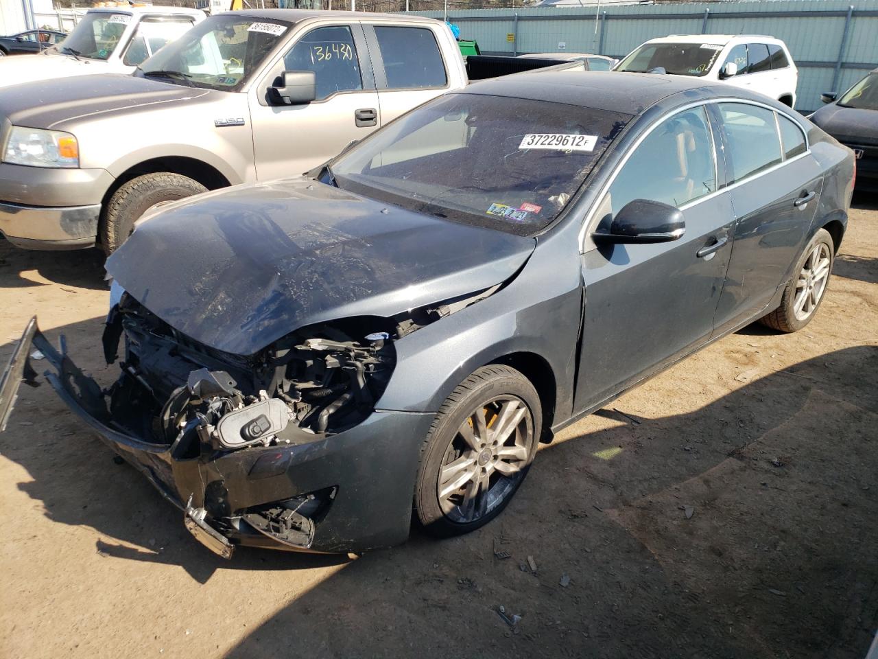 Photo 2 from auction – 2013 VOLVO S60 T5 with VIN YV1612FS6D2177488