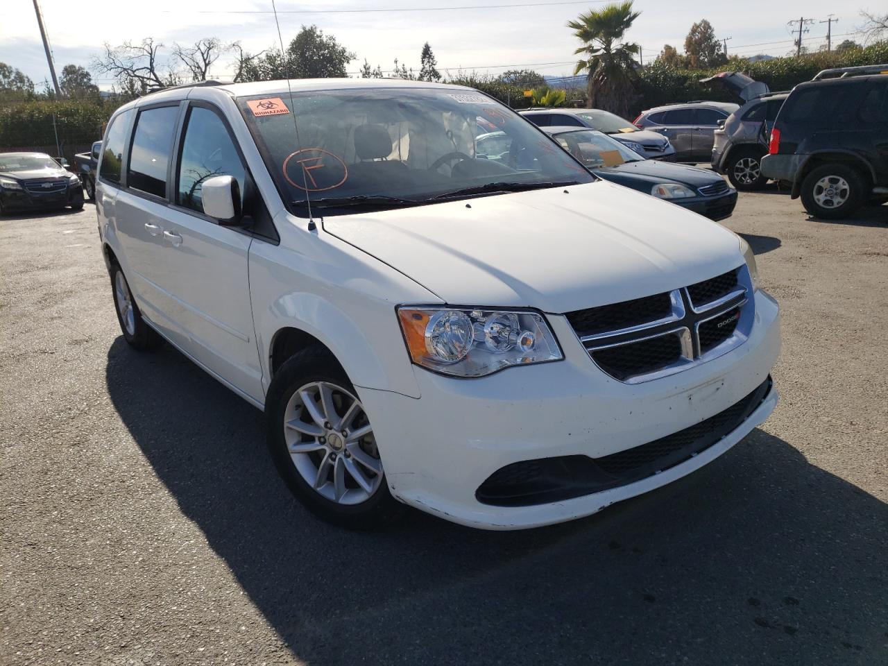 DODGE GRAND CARA 2013 with VIN 2C4RDGCG3DR718585 - Photo from auction