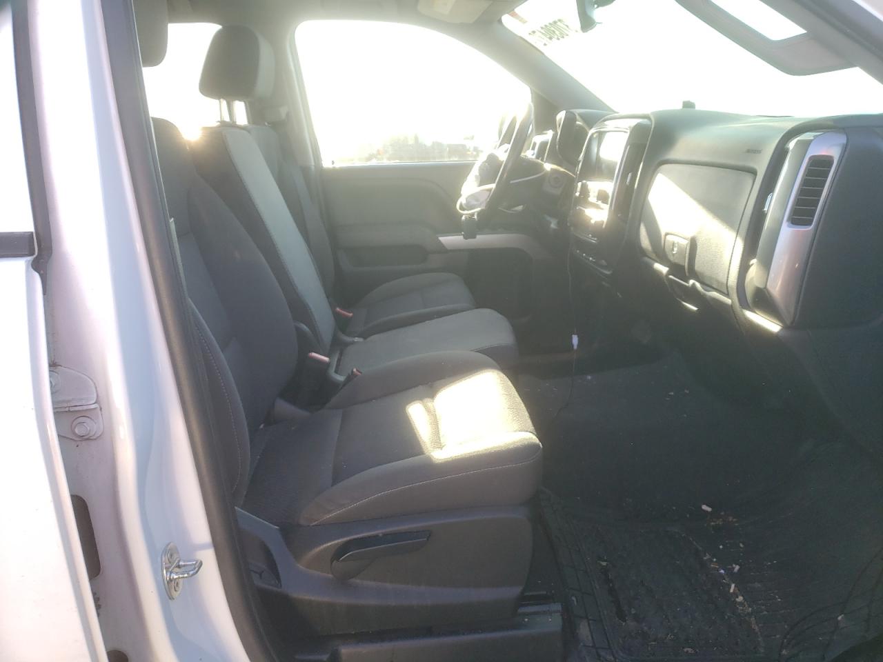 Photo 5 from auction – 2019 CHEVROLET SILVERADO with VIN 2GCRCPEC7K1142184