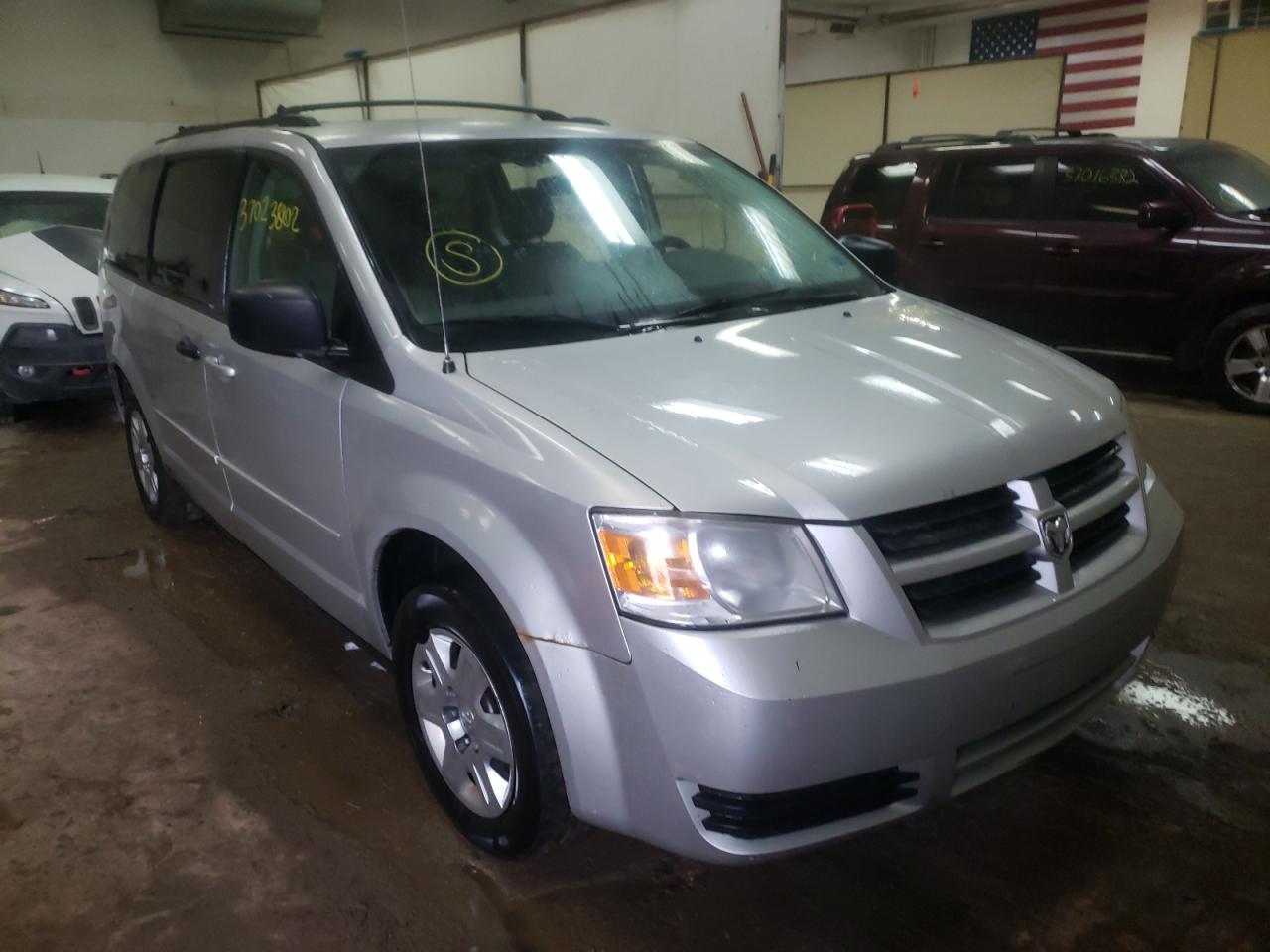 DODGE GRAND CARA 2009 with VIN 2D8HN44E49R534849 - Photo from auction