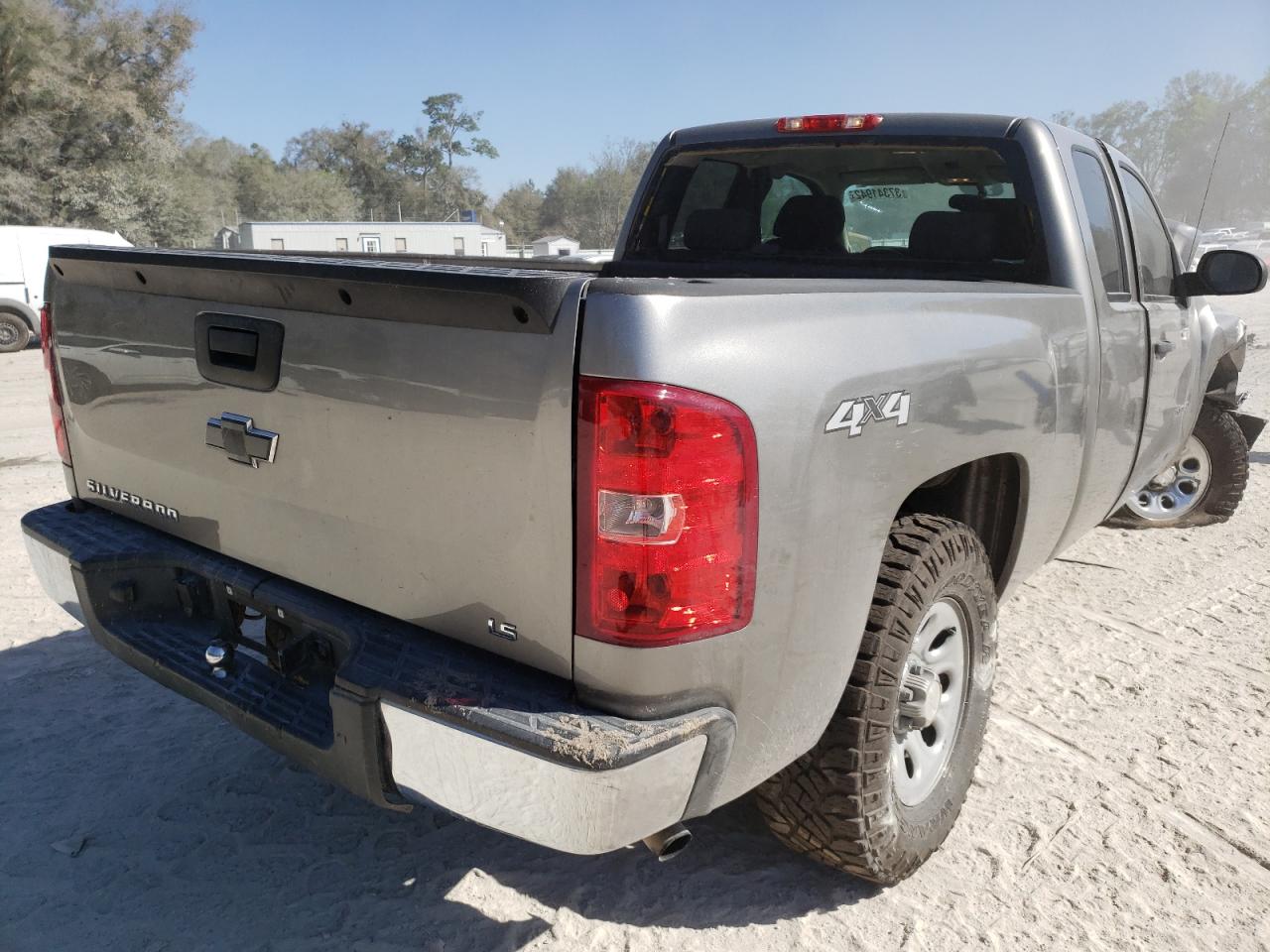 Photo 4 from auction – 2013 CHEVROLET silverado with VIN 1GCRKREA4DZ357187