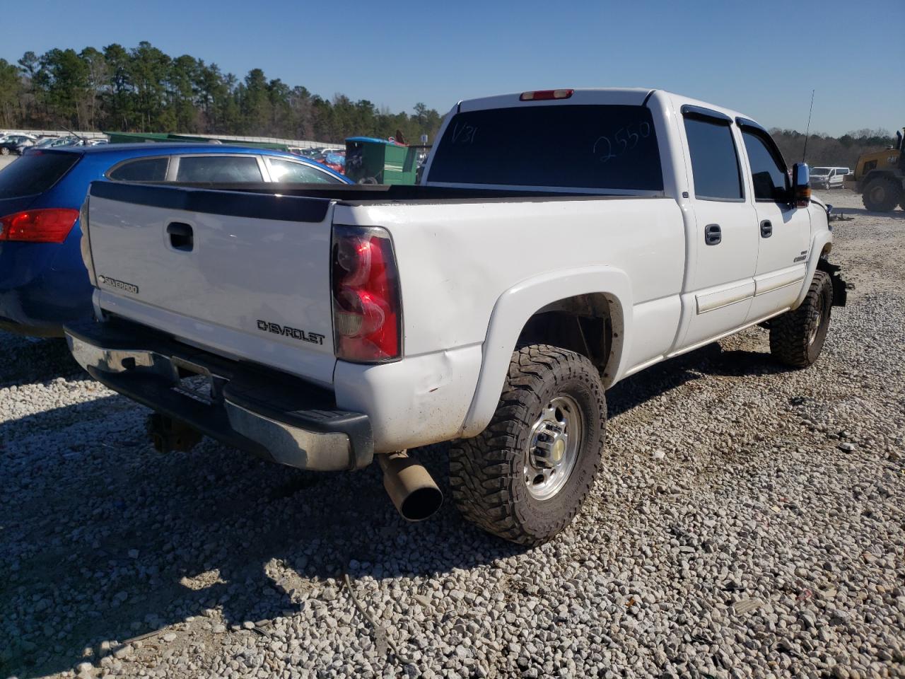 Photo 4 from auction – 2004 CHEVROLET SILVERADO with VIN 1GCHC231X4F139050
