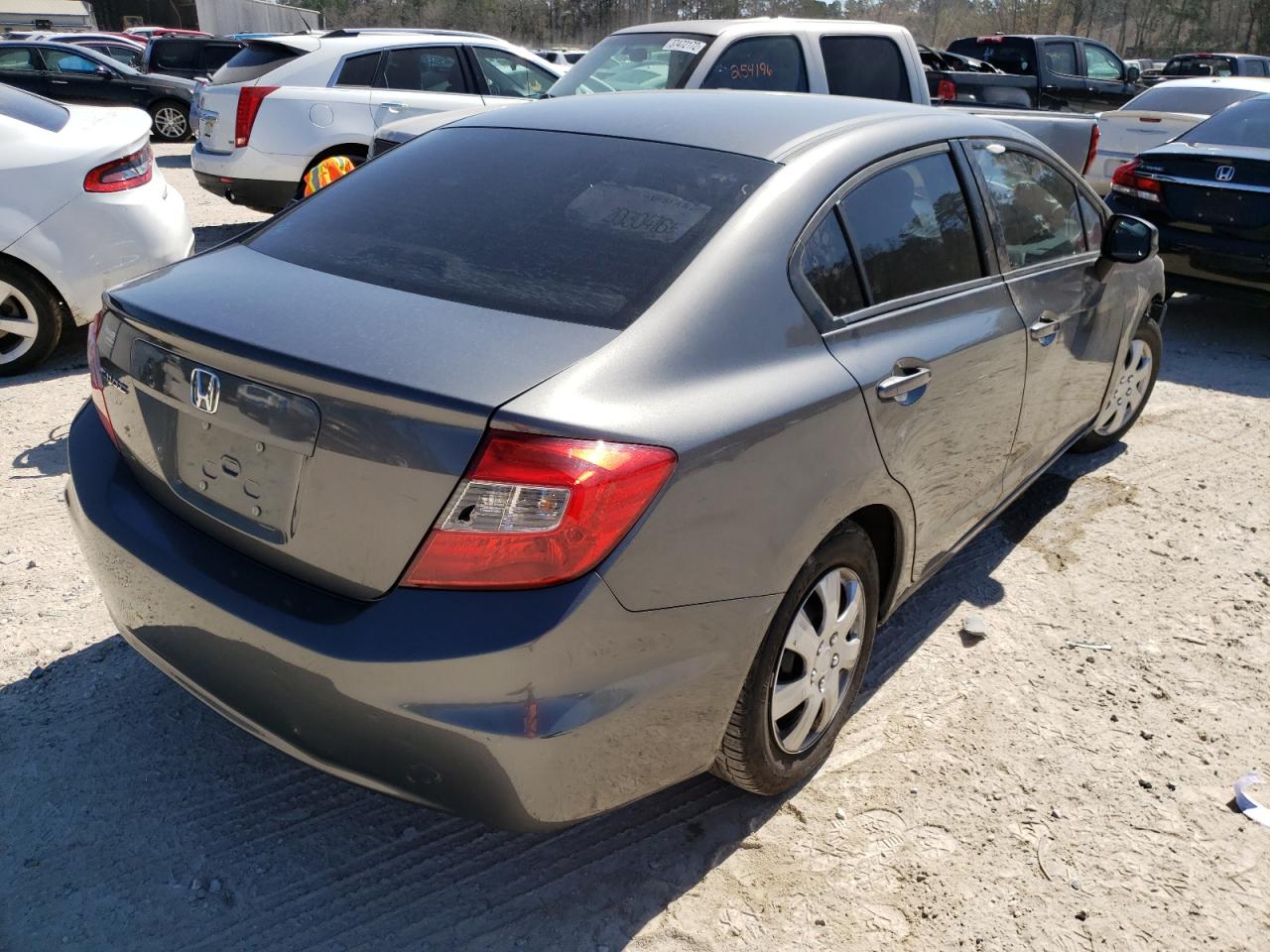 Photo 4 from auction – 2012 HONDA CIVIC LX with VIN 2HGFB2F50CH611649