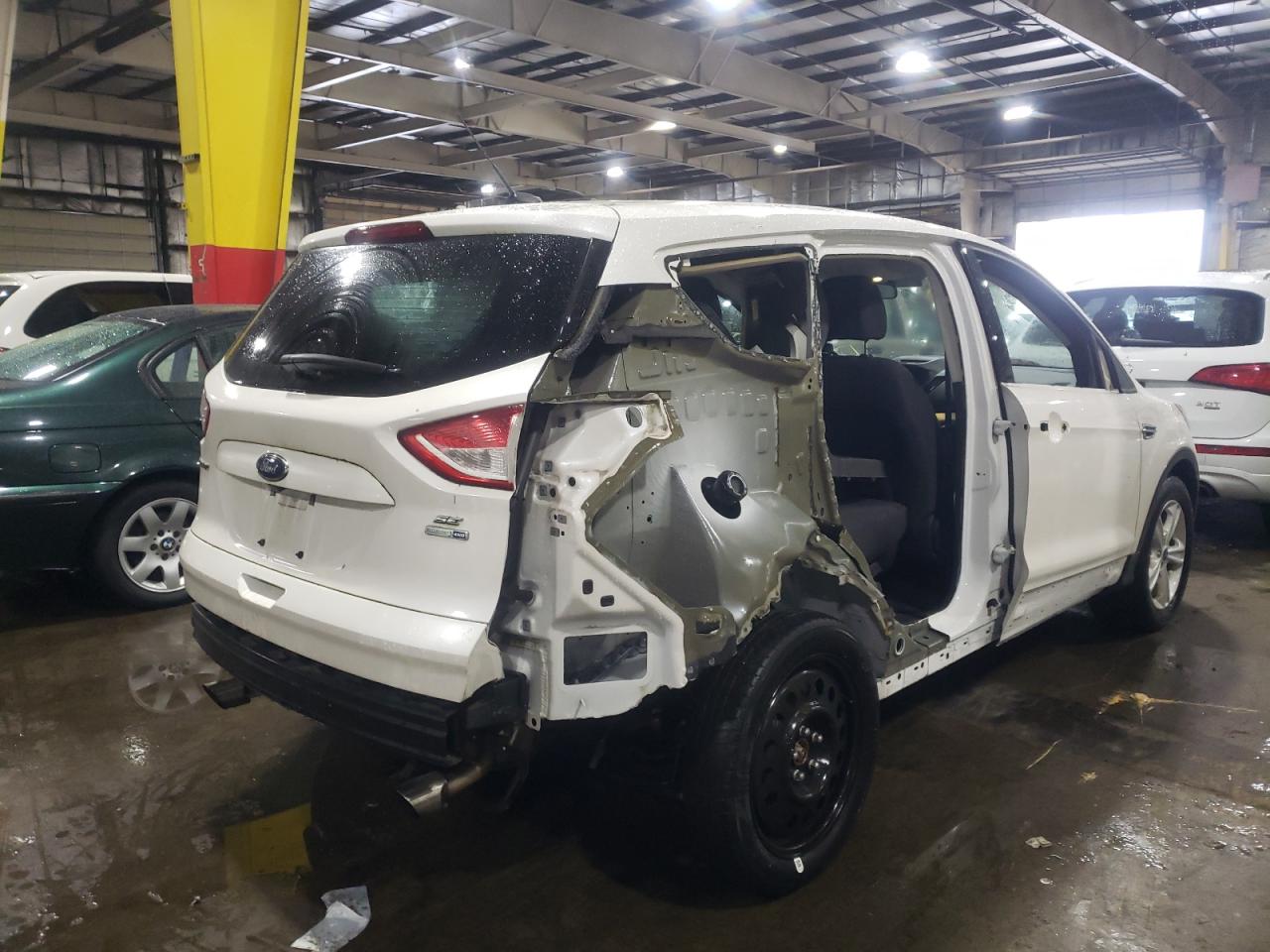 Photo 4 from auction – 2016 FORD ESCAPE SE with VIN 1FMCU9G9XGUB08358