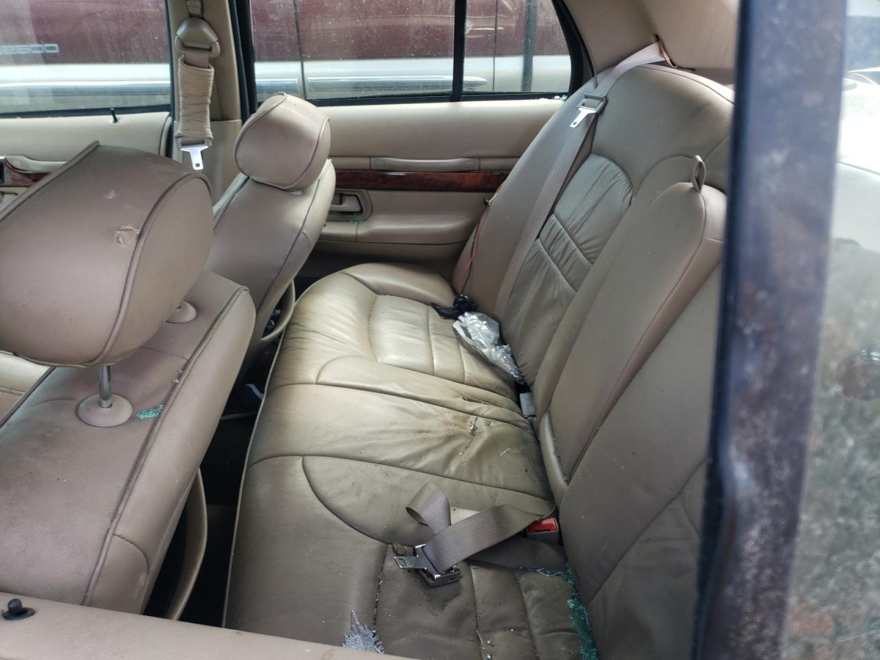 Photo 6 from auction – 2001 MERCURY GRAND MARQ with VIN 2MEFM75W41X709097