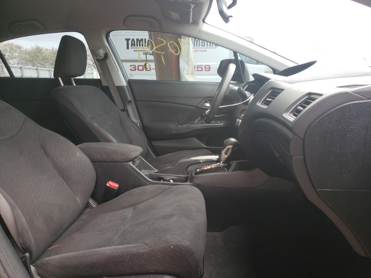 Photo 5 from auction – 2013 HONDA CIVIC LX with VIN 19XFB2F55DE219374