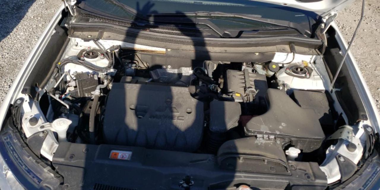 Photo 7 from auction – 2018 MITSUBISHI OUTLANDER with VIN JA4AZ3A37JZ070736