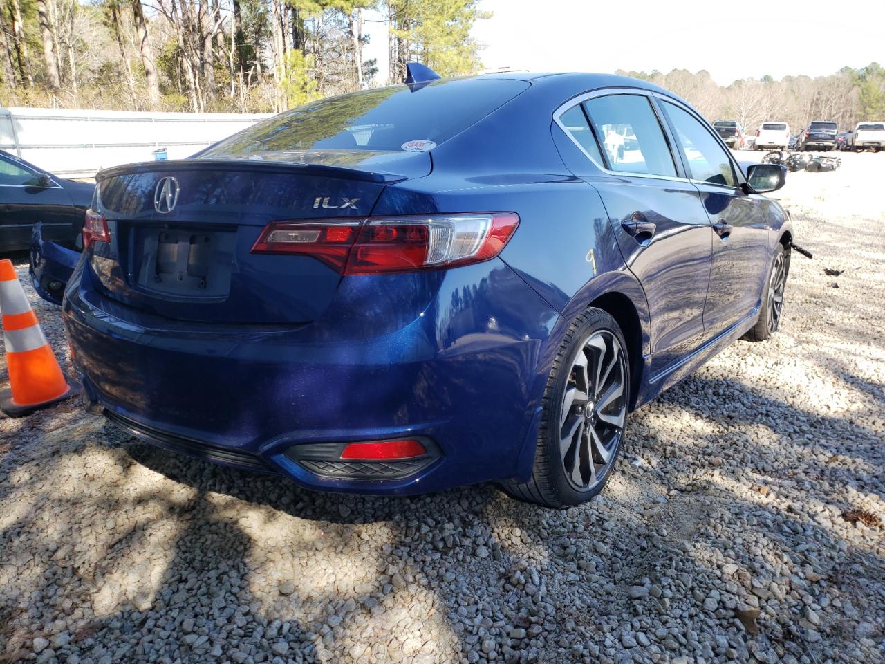 Photo 4 from auction – 2016 ACURA ILX PREMIU with VIN 19UDE2F85GA005745