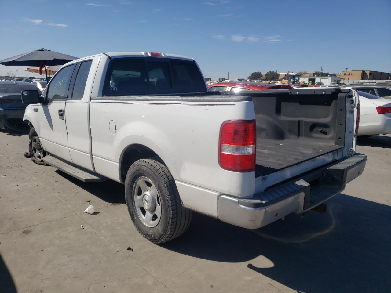 Photo 3 from auction – 2004 FORD F150 with VIN 1FTRX12W54NB76271