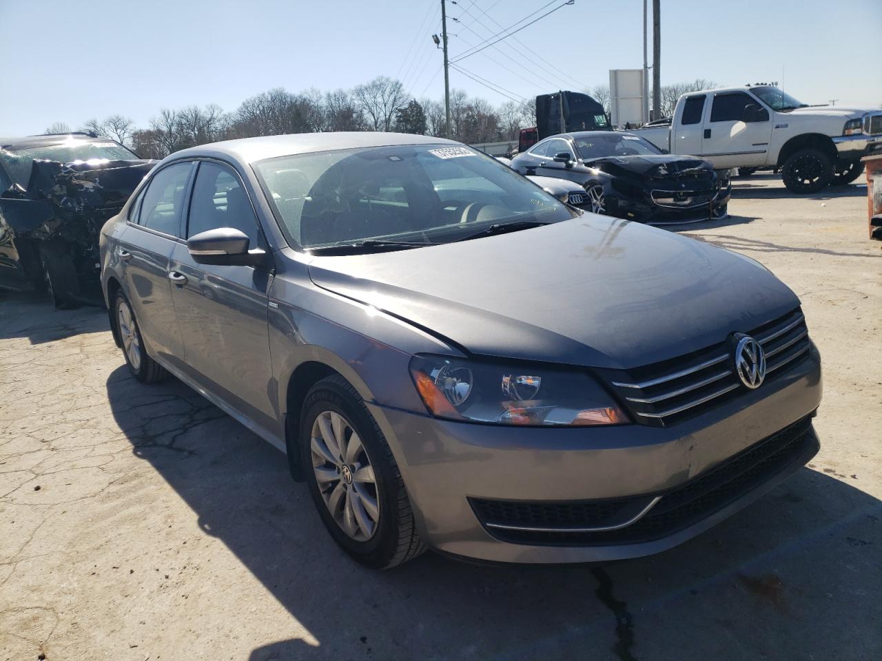 Photo 9 from auction – 2014 VOLKSWAGEN PASSAT S with VIN 1VWAS7A37EC090721