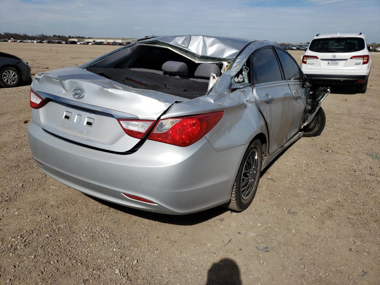 Photo 4 from auction – 2012 HYUNDAI SONATA GLS with VIN 5NPEB4AC1CH498233