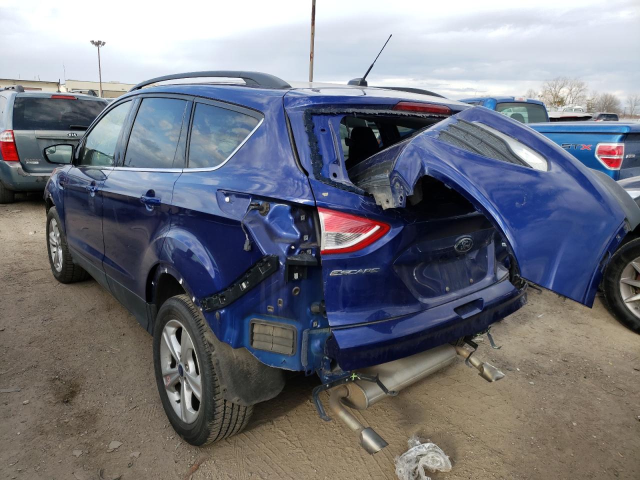 Photo 3 from auction – 2016 FORD ESCAPE SE with VIN 1FMCU9G9XGUC82639