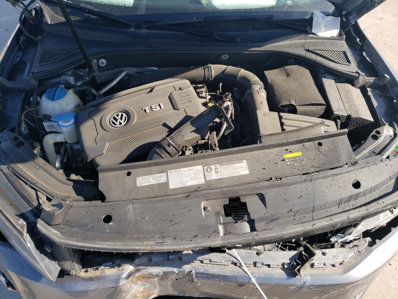 Photo 7 from auction – 2016 VOLKSWAGEN PASSAT SE with VIN 1VWBS7A3XGC069367