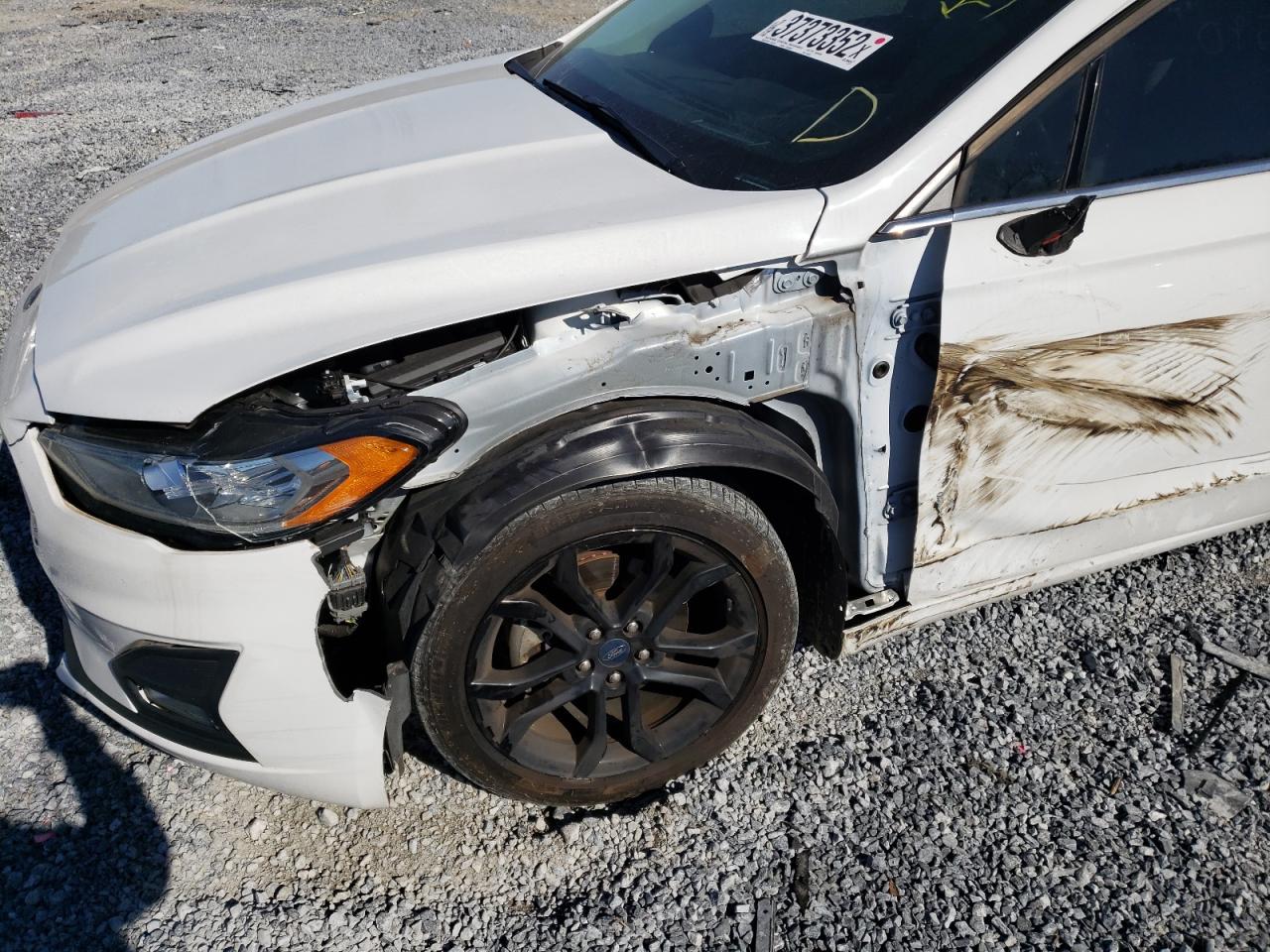Photo 9 from auction – 2019 FORD FUSION SE with VIN 3FA6P0HD2KR146793