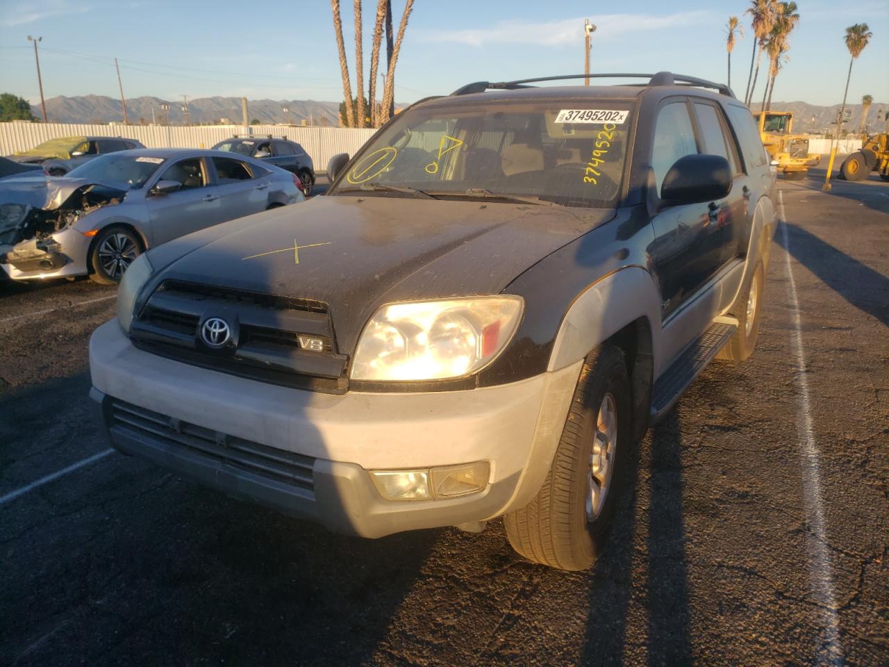 Photo 2 from auction – 2003 TOYOTA 4RUNNER SR with VIN JTEZT14R430004209