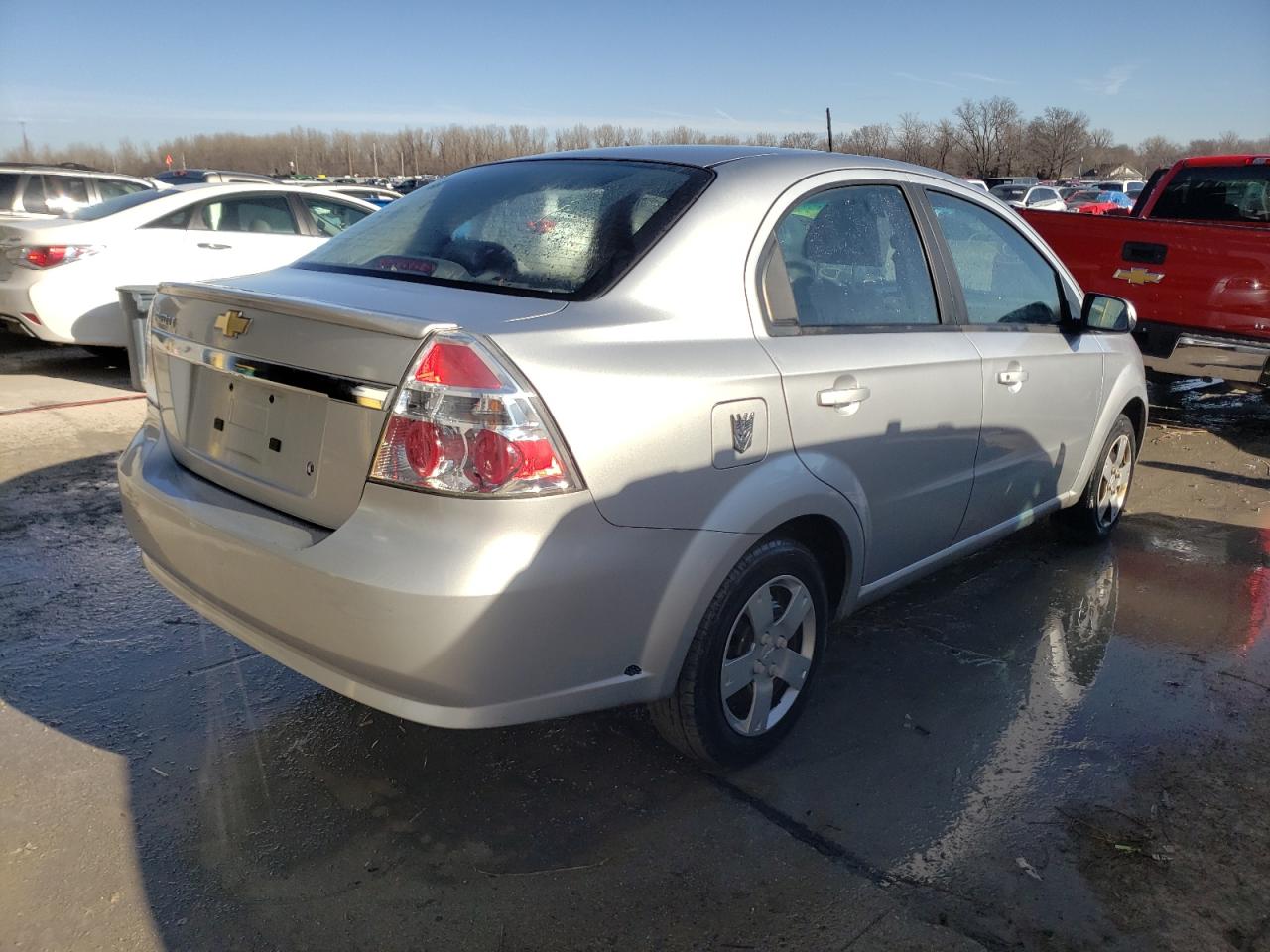 Photo 4 from auction – 2011 CHEVROLET AVEO LS with VIN KL1TD5DEXBB210320