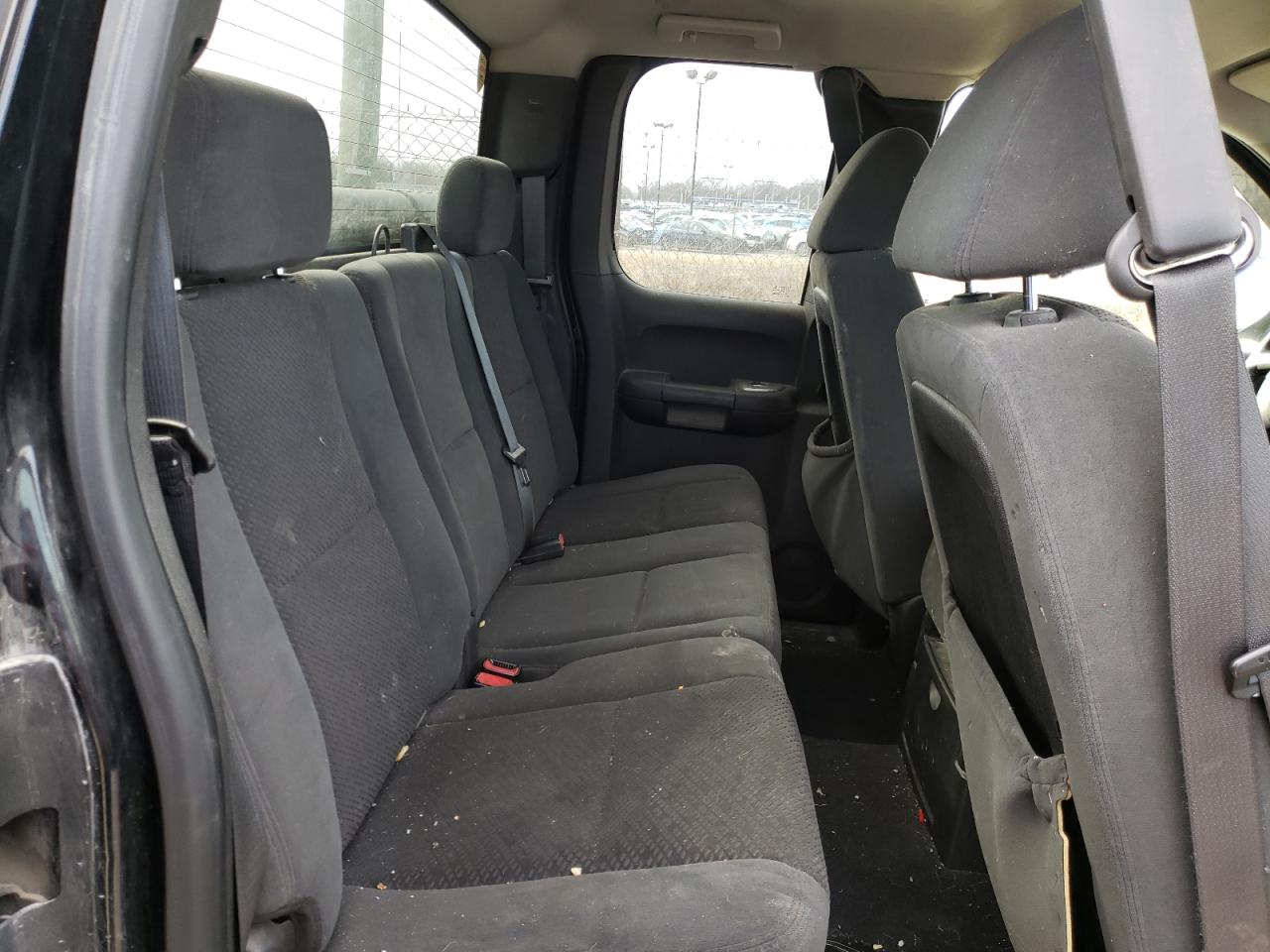 Photo 6 from auction – 2007 CHEVROLET SILVERADO with VIN 1GCEK19027E501803