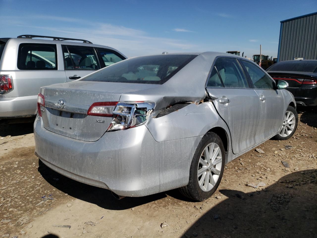 Photo 4 from auction – 2014 TOYOTA CAMRY L with VIN 4T4BF1FK0ER343723