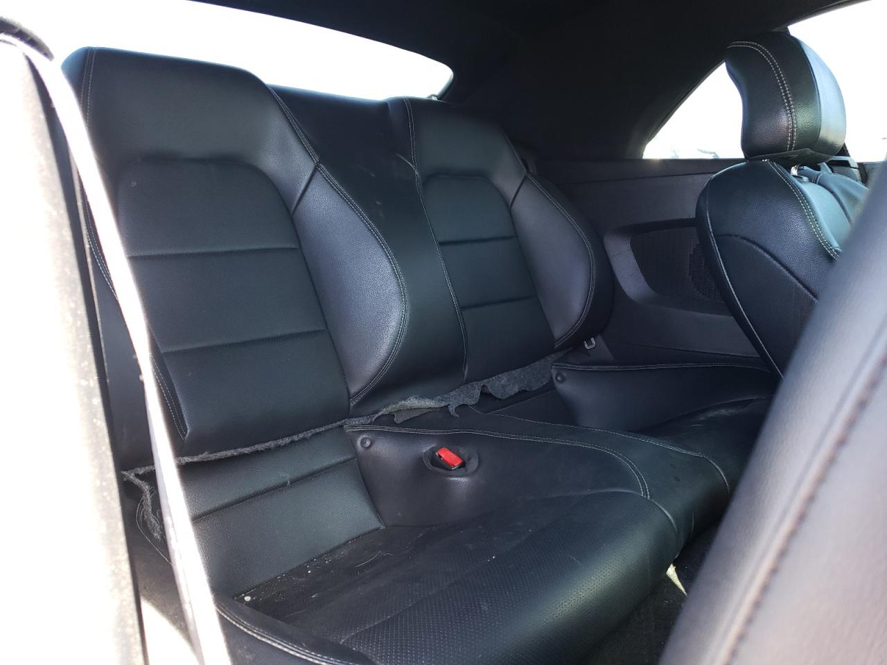 Photo 6 from auction – 2015 FORD MUSTANG with VIN 1FATP8UH7F5393133