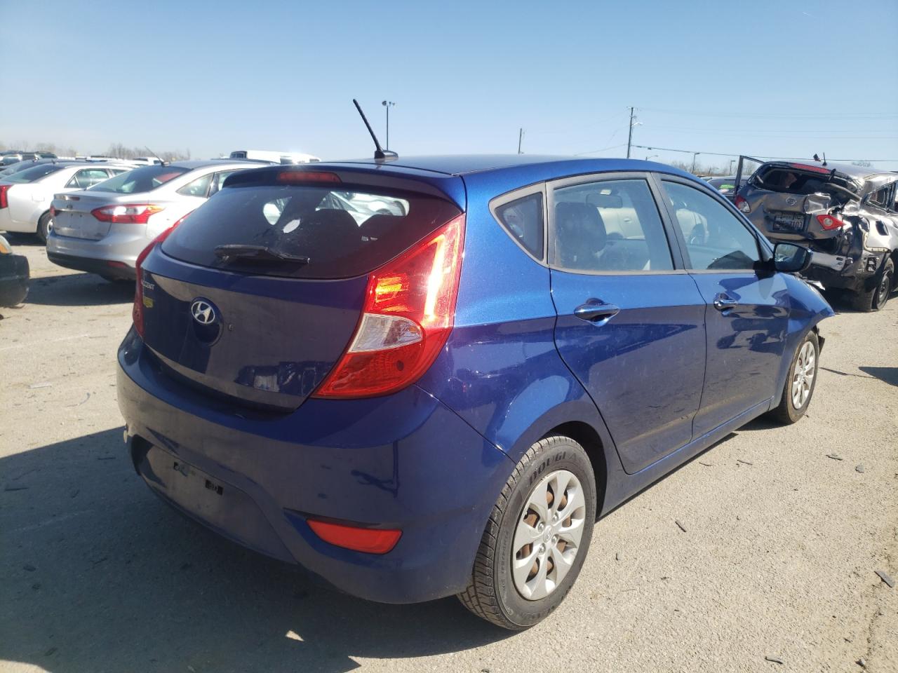 Photo 4 from auction – 2015 HYUNDAI ACCENT GS with VIN KMHCT5AE2FU213265