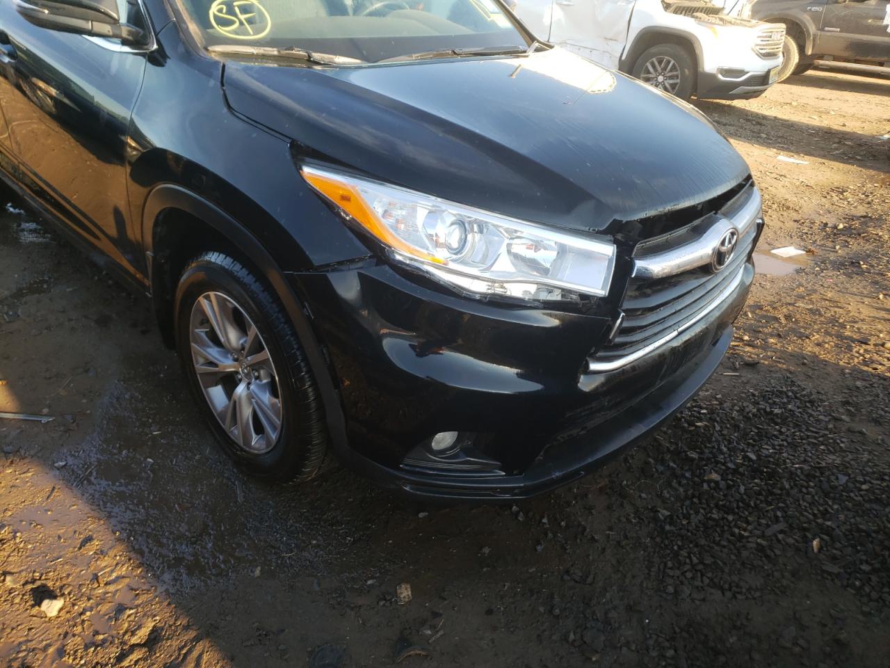 Photo 9 from auction – 2014 TOYOTA HIGHLANDER with VIN 5TDBKRFH5ES034119