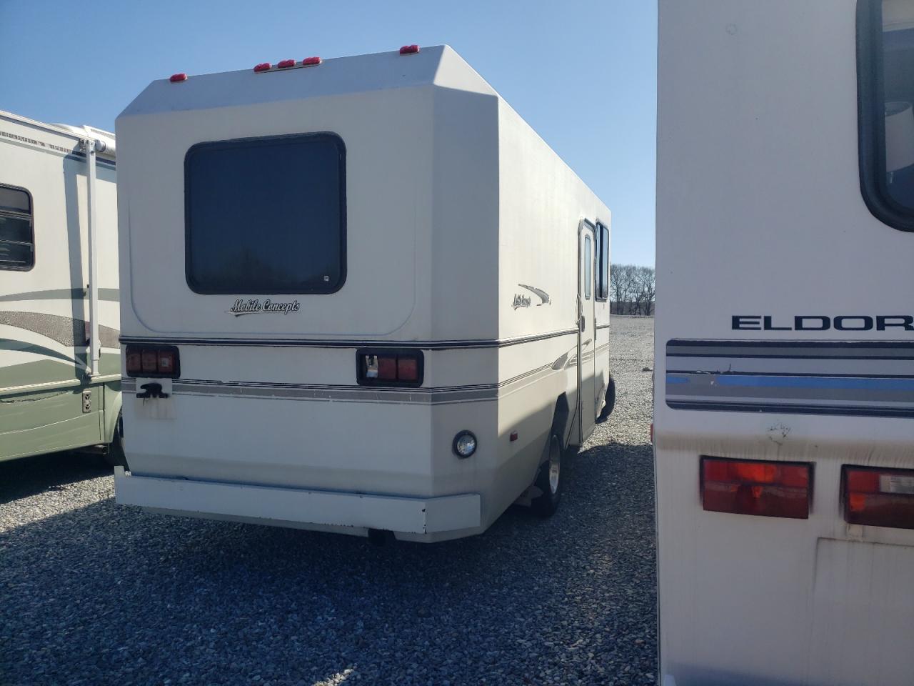 Photo 4 from auction – 2001 FORD E350 COMM with VIN 1FDWE35F51HB61694